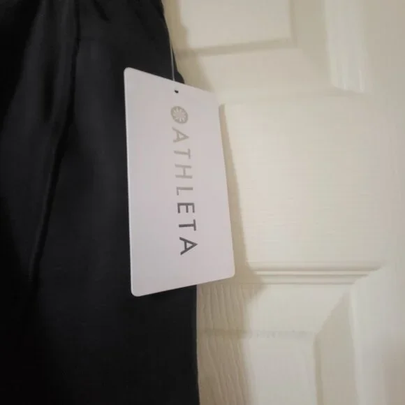 New with Tags ATHLETA BLACK SALUTATION STASH HIGH RISE 16 1/2 SKORT XXS - Picture 6 of 7